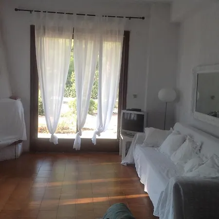 Limni Vouliagmenis * Лоутраки