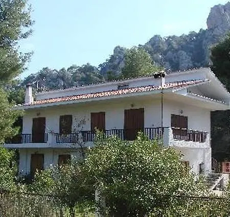 Limni Vouliagmenis *