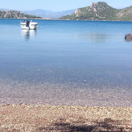Дом отдыха Limni Vouliagmenis *